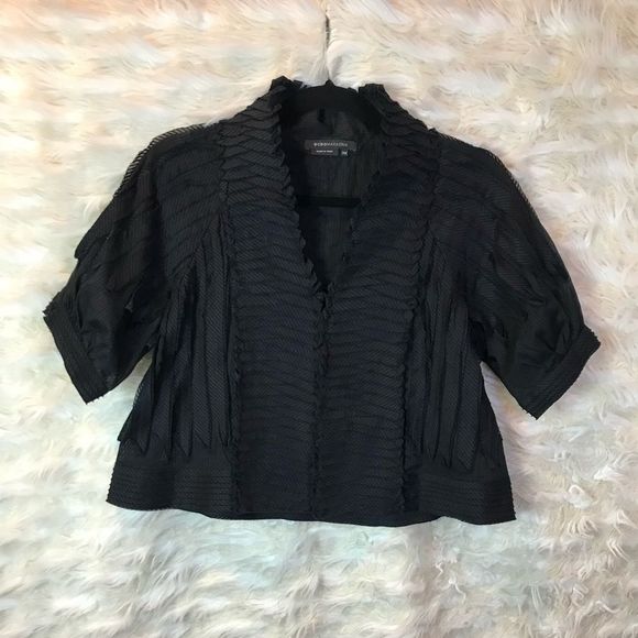 BCBGMaxAzria Jackets & Blazers - ❤️SALE❤️BCBG Max Azria Ruffle Cropped Jacket Top size XXS